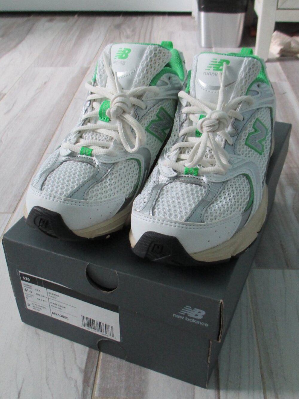 New Balance 530 sneakers